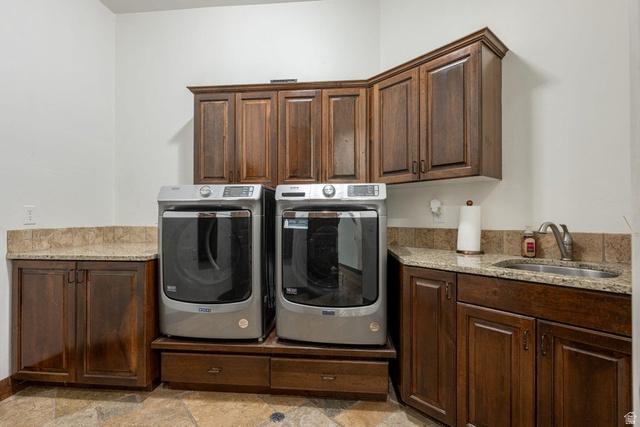 St. George, Utah, 84790, United States, 5 Bedrooms Bedrooms, ,4 BathroomsBathrooms,Residential,For Sale,2005572