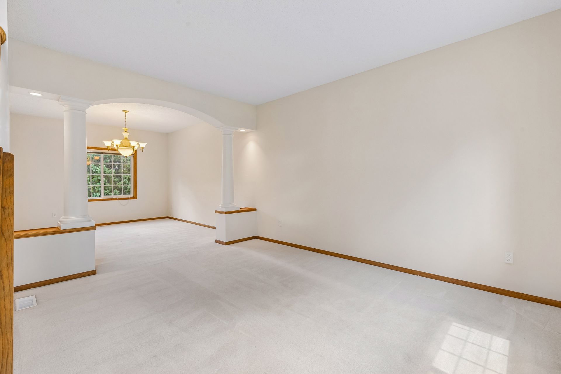  Meticulously Maintained Executive Home Near Parks and Trails - 物件實景
