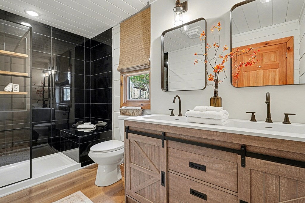 Mineral Bluff, Georgia, 30559, United States, 3 Bedrooms Bedrooms, ,3 BathroomsBathrooms,Residential,For Sale,2006593