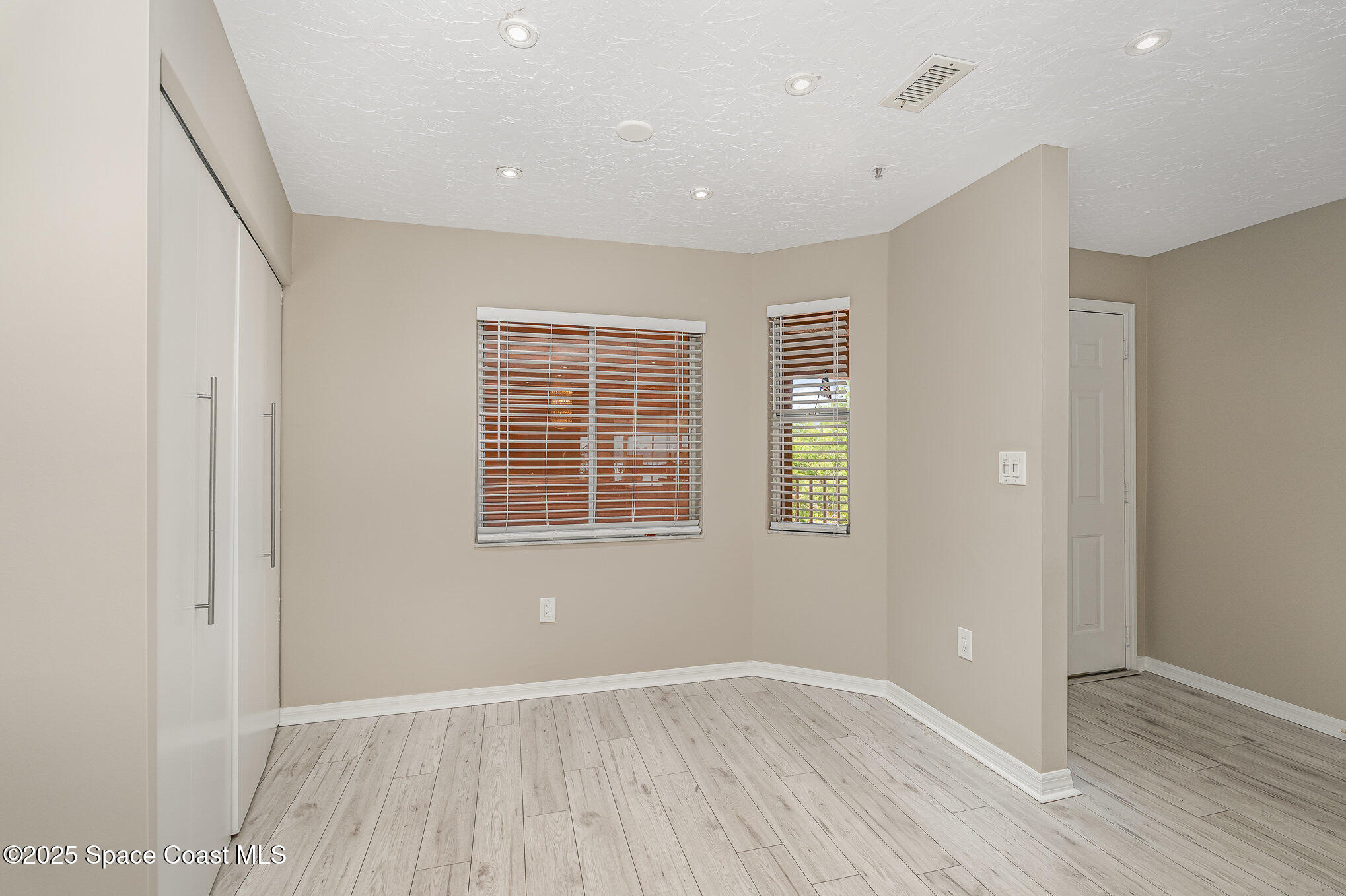 Merritt Island, Florida, 32953, United States, 3 Bedrooms Bedrooms, ,2 BathroomsBathrooms,Residential,For Sale,1840827