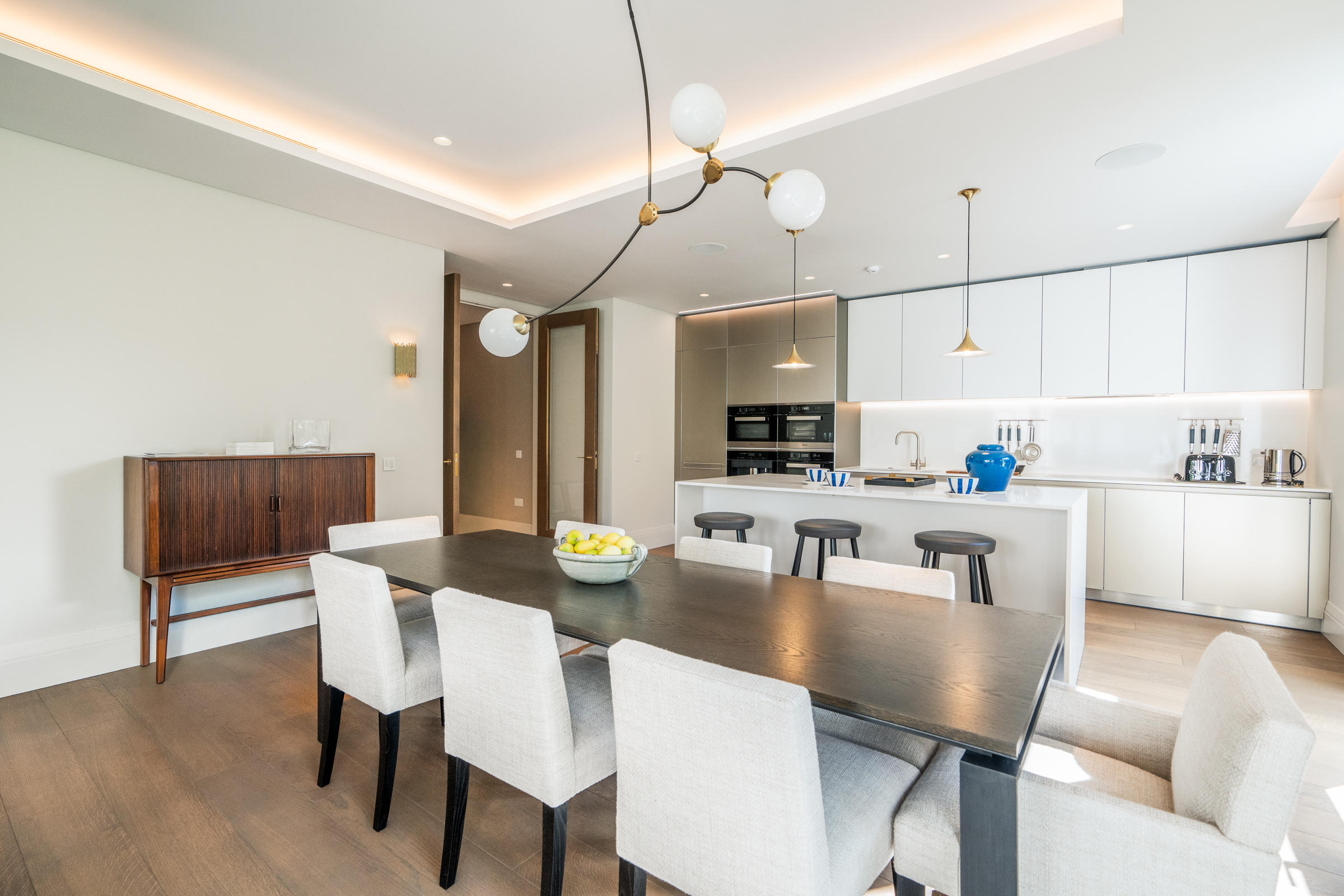  A Three-Bedroom Lateral Apartment at Holland Park Villas - 物件實景