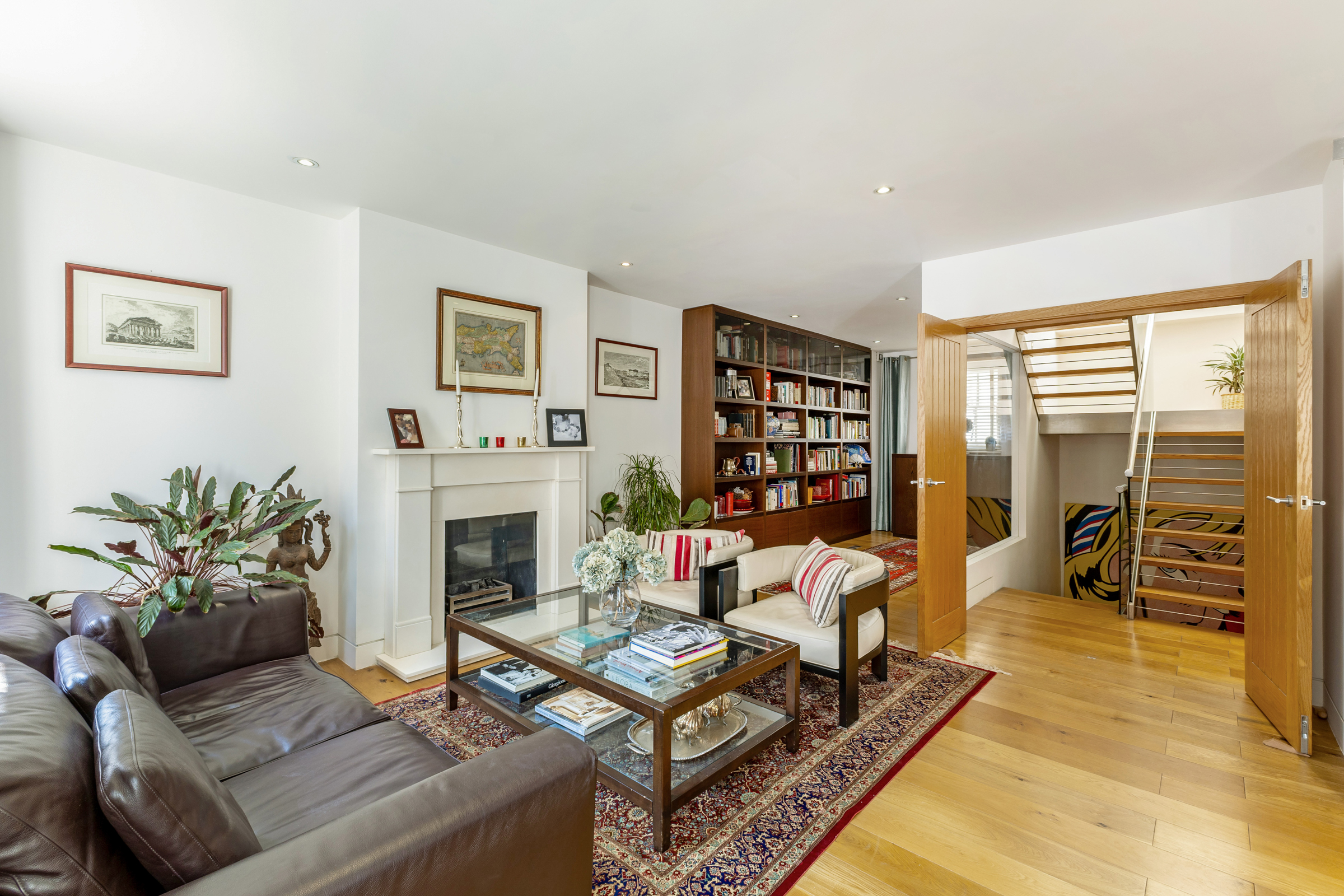  Three-Bedroom Mews House with a Rare Roof Terrace on Pavilion Road - 物件實景