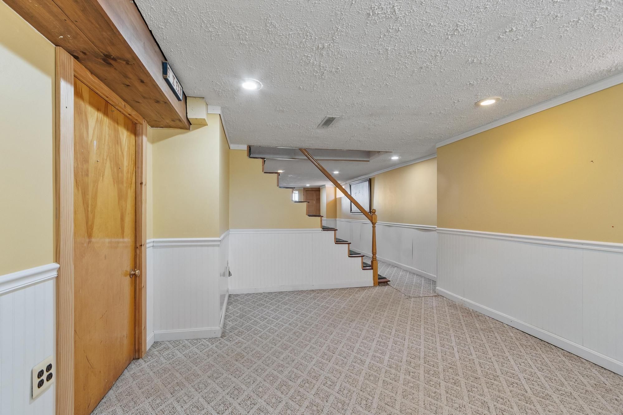  9 Oaklandvale Ave, Saugus, MA, 01906 - 物件實景