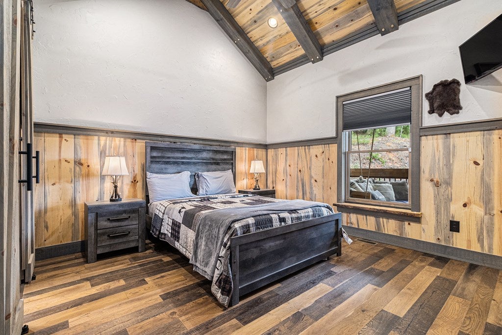 Ellijay, Georgia, 30540, United States, 5 Bedrooms Bedrooms, ,5 BathroomsBathrooms,Residential,For Sale,1952565