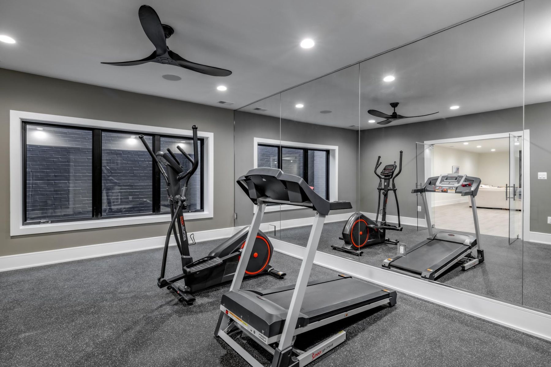  1216 Earnestine Street, Mclean, VA, 22101 - 物件實景