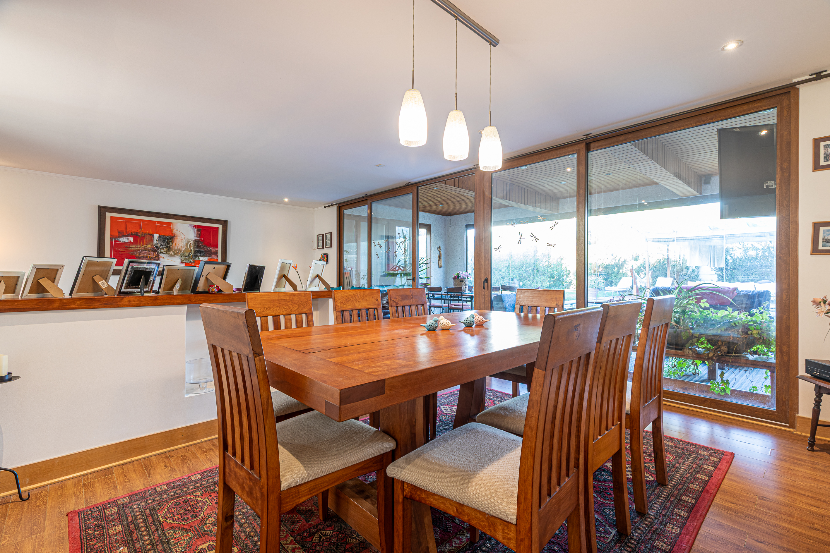  4-Bedroom Home in a Well-Established Gated Community - 物件實景