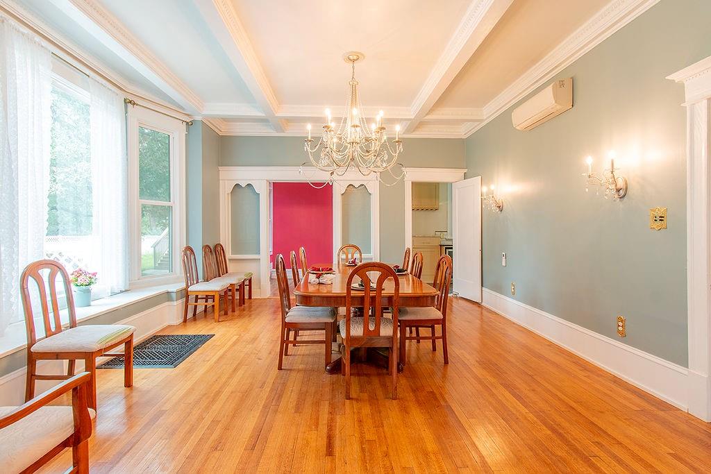 Waco, Texas, 76707, United States, 3 Bedrooms Bedrooms, ,4 BathroomsBathrooms,Residential,For Sale,1897293