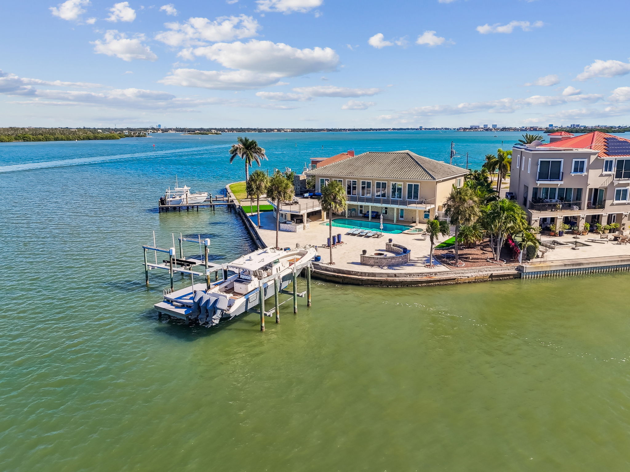 Madeira Beach, Florida, 33708, United States, 6 Bedrooms Bedrooms, ,6 BathroomsBathrooms,Residential,For Sale,1975666