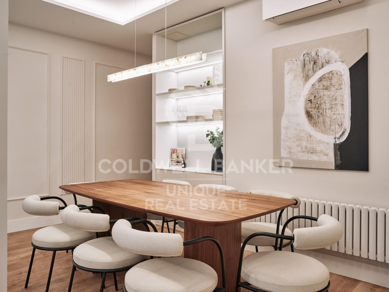 Madrid, Madrid, Chamber?, Trafalgar Madrid, Madrid, Madrid, Comunidad de Madrid, ES, 3 Bedrooms Bedrooms, ,3 BathroomsBathrooms,Residential,For Sale,Madrid, Madrid, Chamber?, Trafalgar Madrid, Madrid,1667891