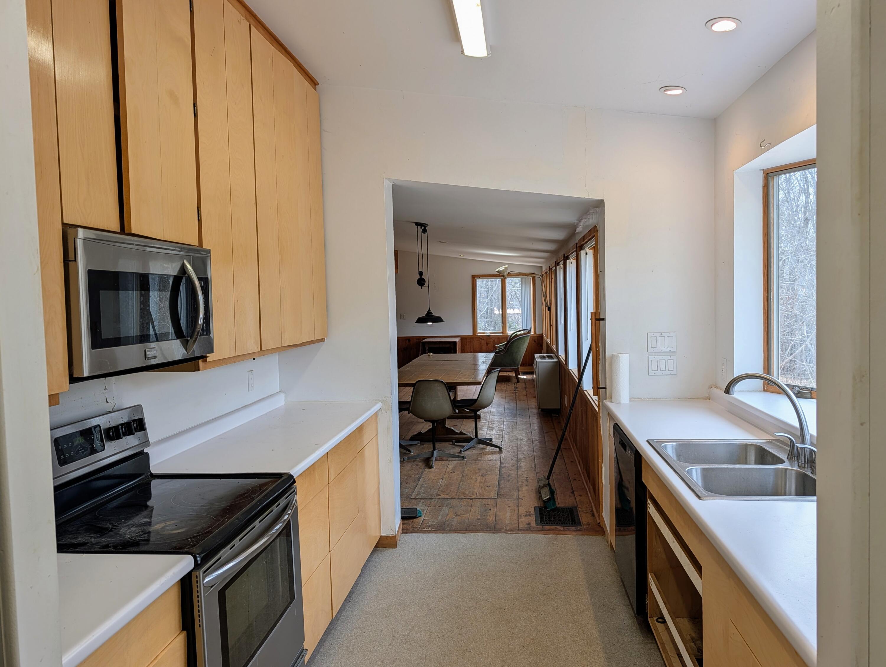 1443 Bristol & Tbd Split Rock Road - 物件實景