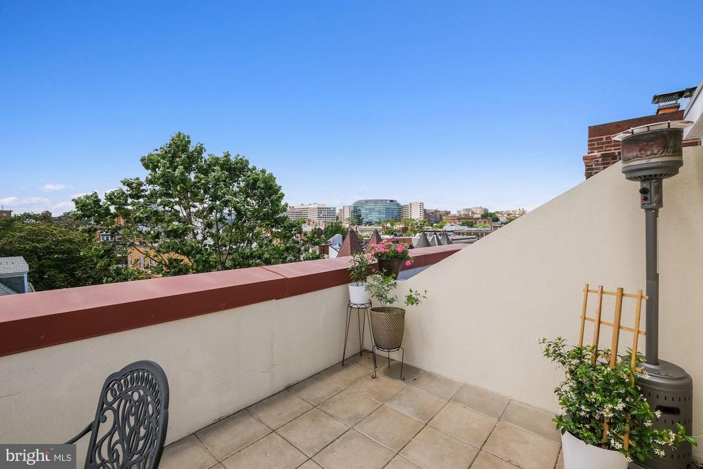 Washington, District of Columbia, 20009, United States, 3 Bedrooms Bedrooms, ,3 BathroomsBathrooms,Residential,For Sale,2027889