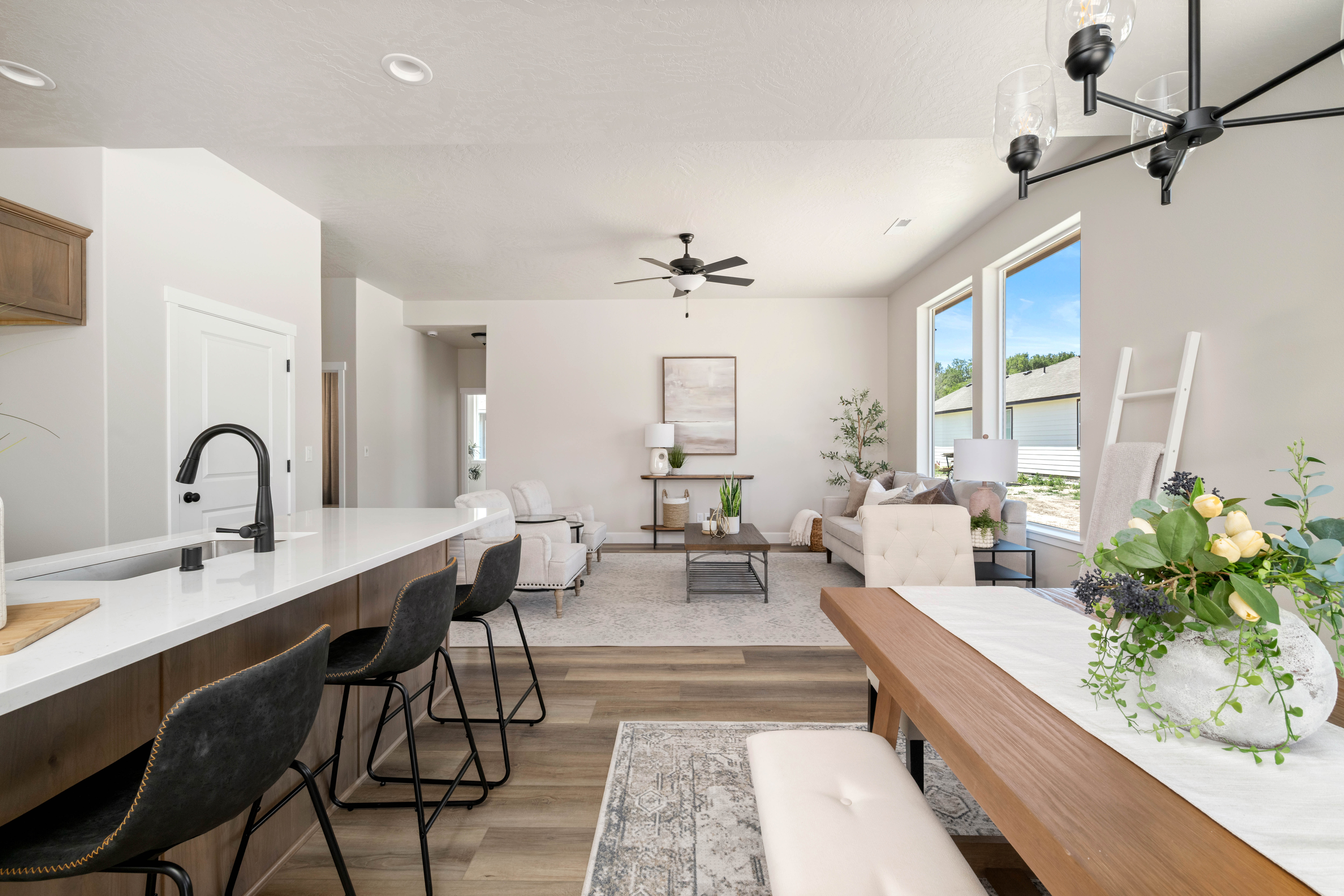  Coming Soon The Emma 4 Bedroom -1498sf - 物件實景