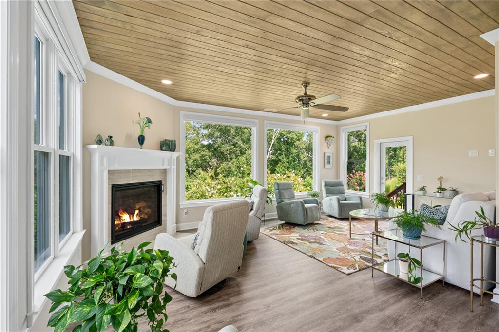 Gainesville, Georgia, 30504, United States, 3 Bedrooms Bedrooms, ,2 BathroomsBathrooms,Residential,For Sale,1937027