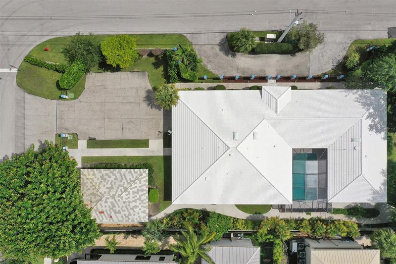Fort Lauderdale, Florida, 33305, United States, 5 Bedrooms Bedrooms, ,7 BathroomsBathrooms,Residential,For Sale,1895424