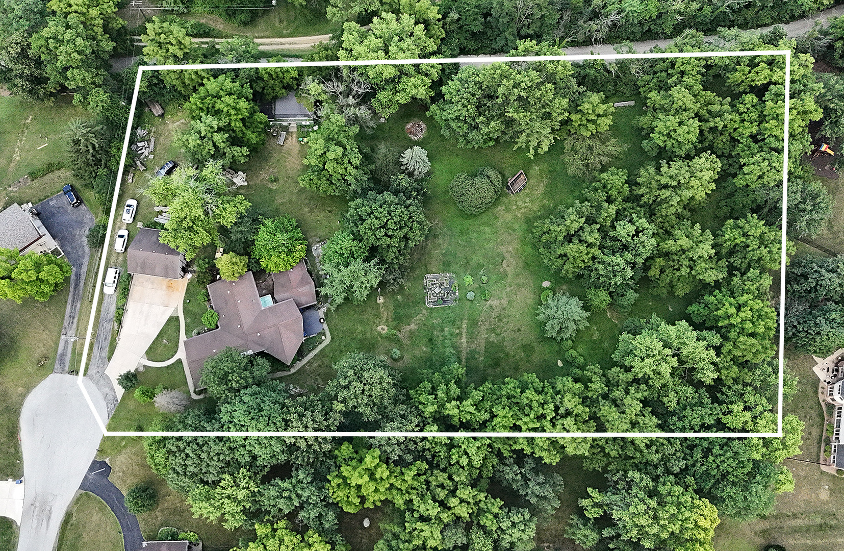 New Lenox, Illinois, 60451, United States, 5 Bedrooms Bedrooms, ,3 BathroomsBathrooms,Residential,For Sale,1889760