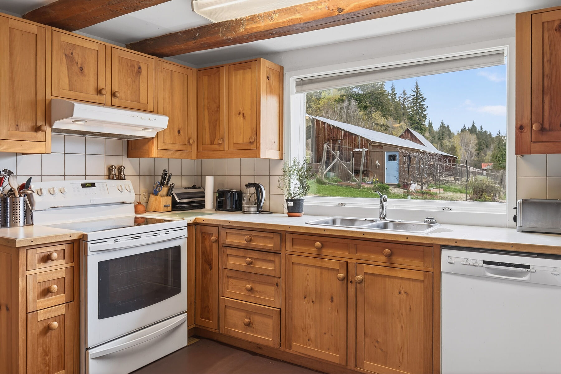  Own A Piece of Shuswap History - 物件實景