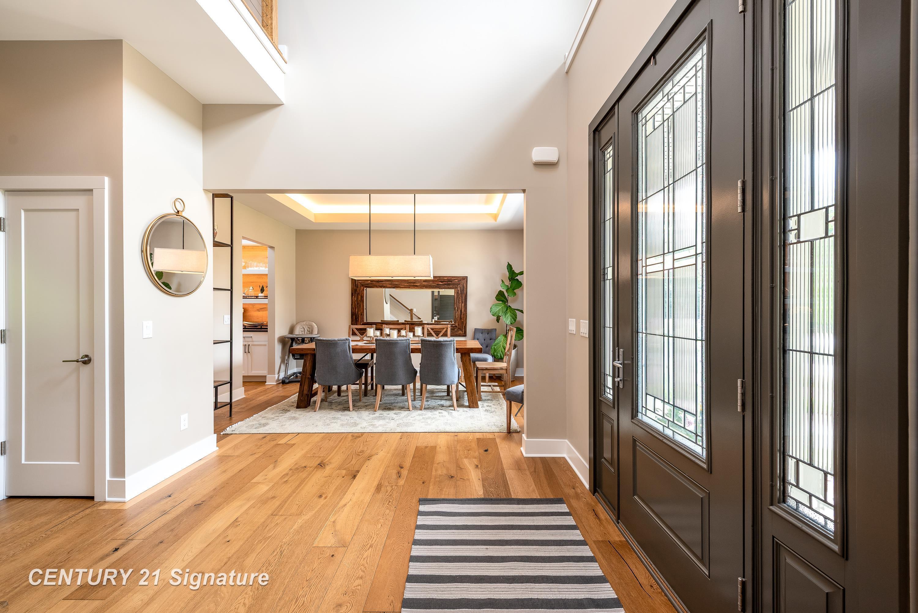 Midland, Michigan, 48642, United States, 4 Bedrooms Bedrooms, ,5 BathroomsBathrooms,Residential,For Sale,1975618