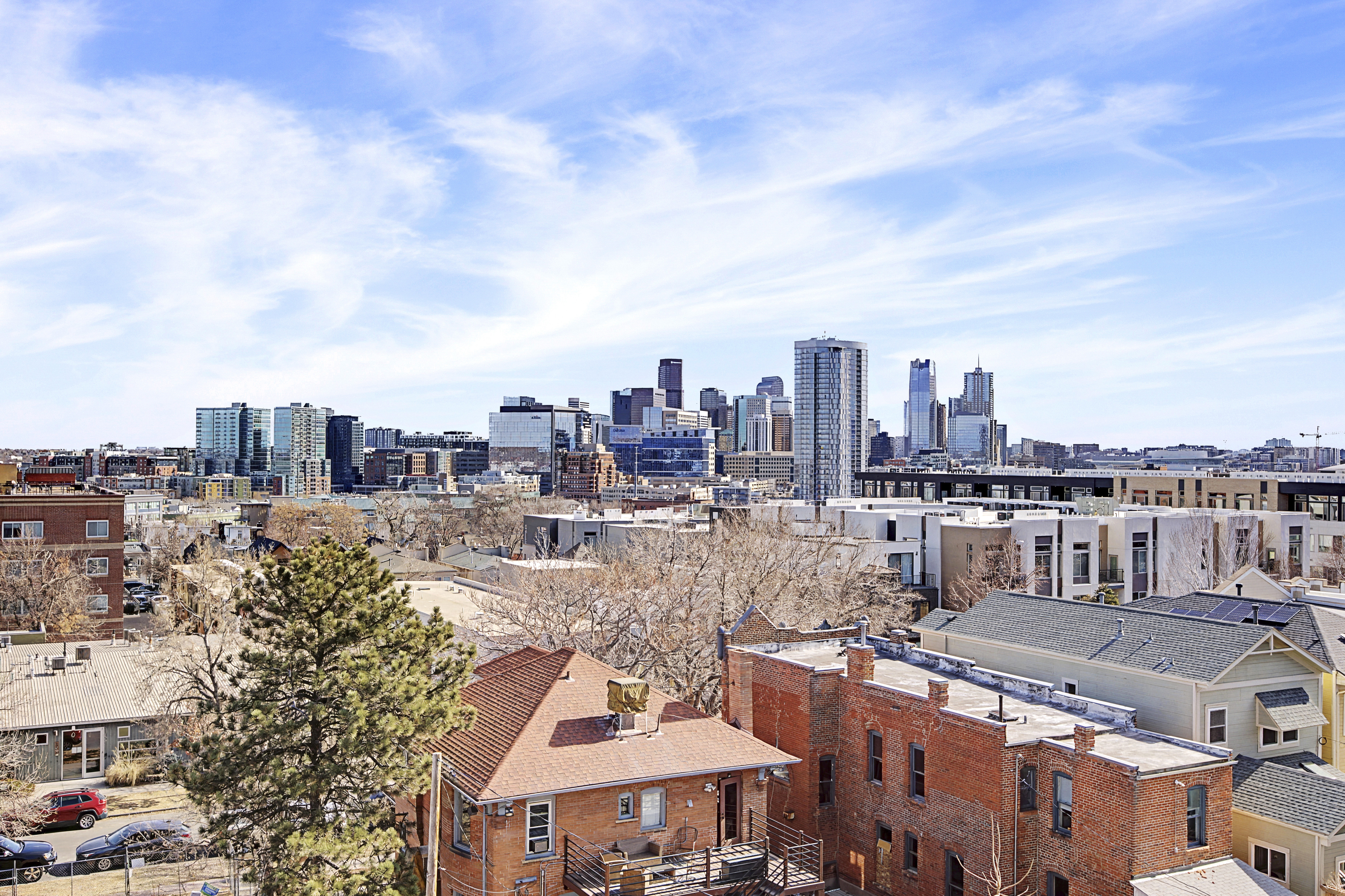  Modern design, urban convenience, and investment flexibility in LoHi - 物件實景