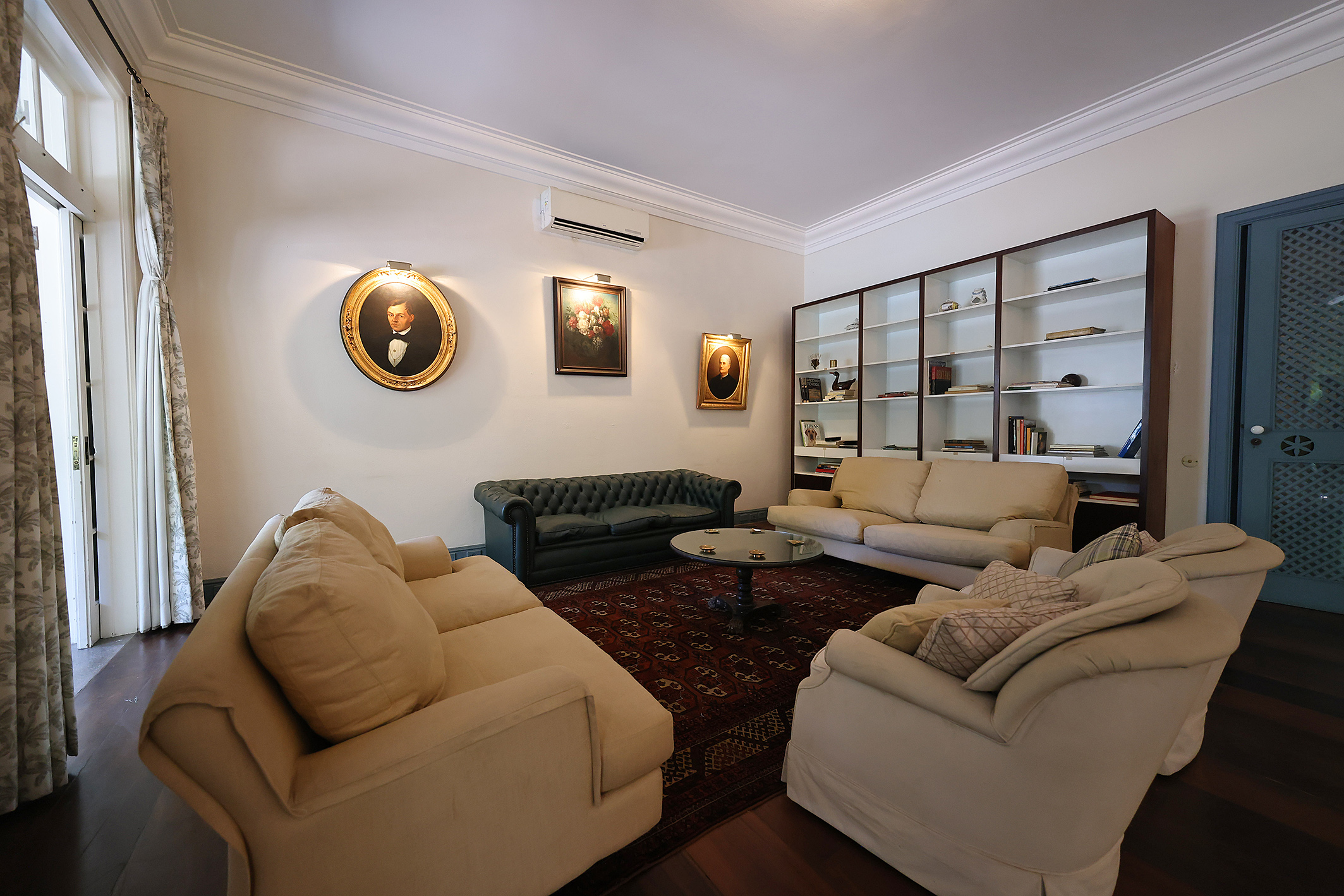  Estate surrounded by greenery with expansive grounds and amenities - 物件實景