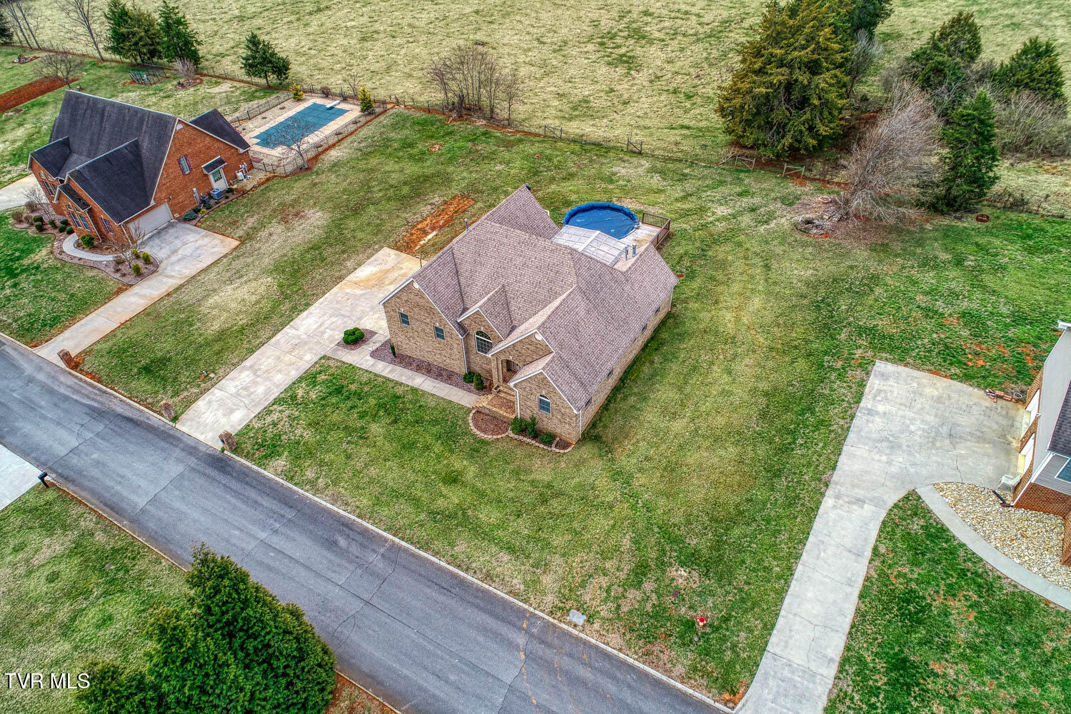 Rogersville, Tennessee, 37857, United States, 4 Bedrooms Bedrooms, ,4 BathroomsBathrooms,Residential,For Sale,1977931