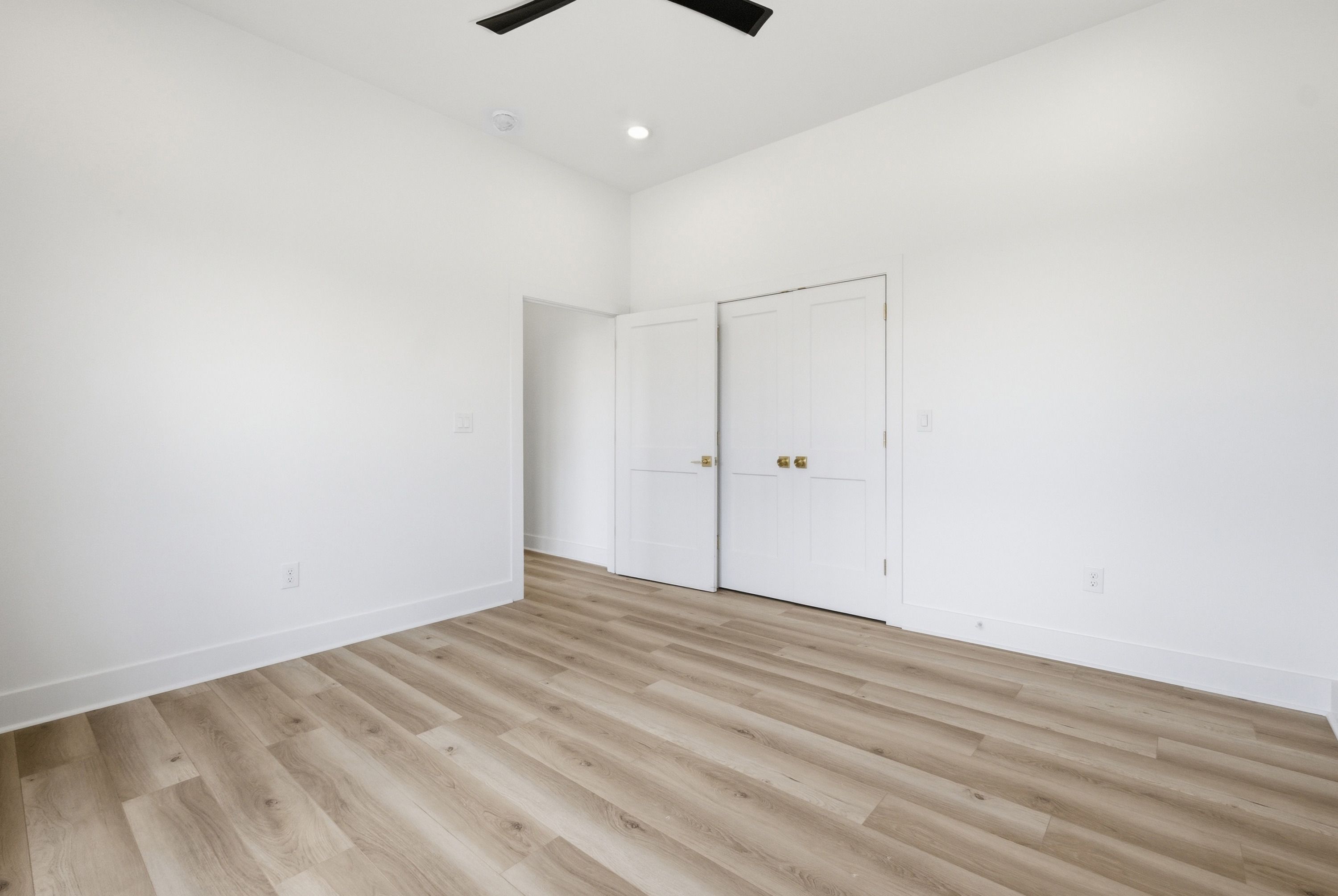  3212 Grand Lakes Drive, Louisville, KY 40299 - 物件實景