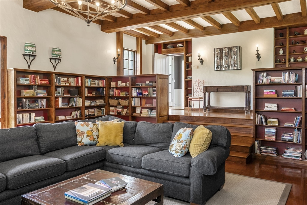 Sudbury, Massachusetts, 01776, United States, 6 Bedrooms Bedrooms, ,6 BathroomsBathrooms,Residential,For Sale,1804131