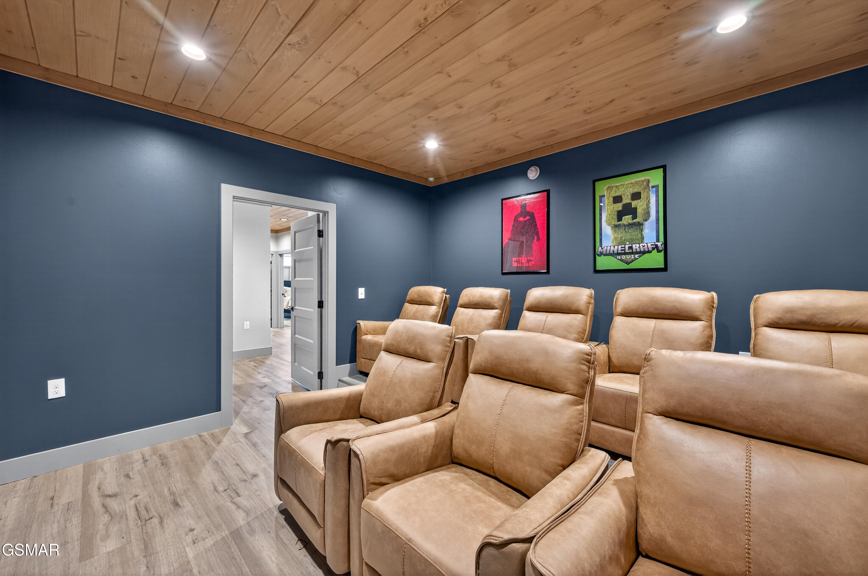 Sevierville, Tennessee, 37862, United States, 5 Bedrooms Bedrooms, ,7 BathroomsBathrooms,Residential,For Sale,2008149