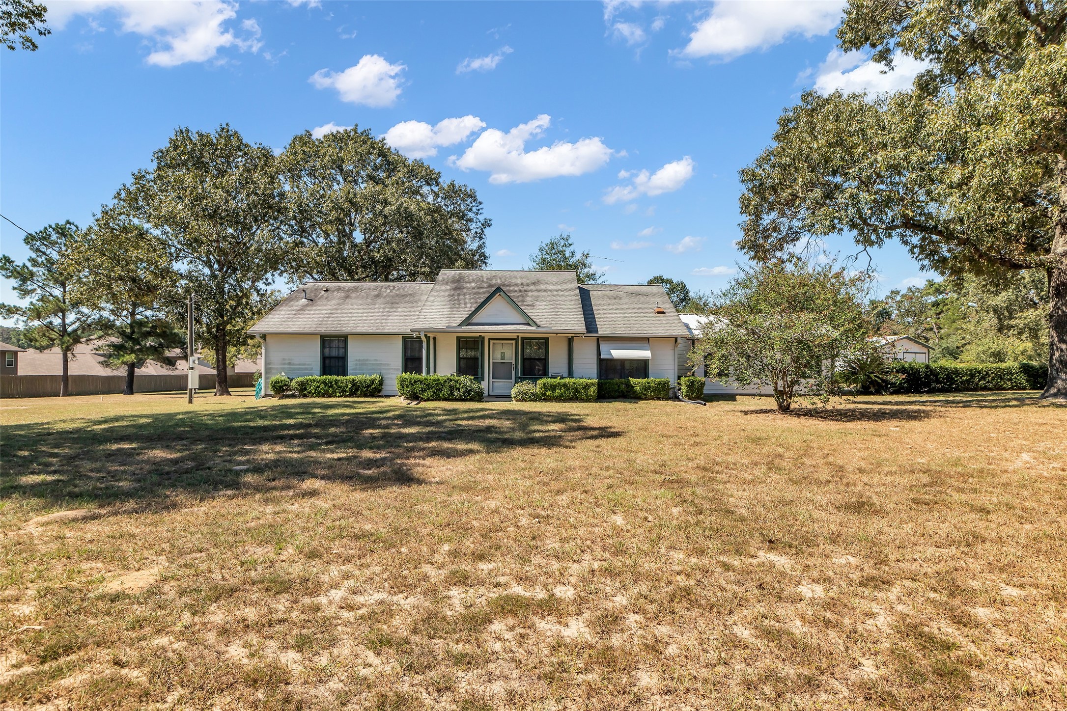 Willis, Texas, 77378, United States, 3 Bedrooms Bedrooms, ,2 BathroomsBathrooms,Residential,For Sale,2001772