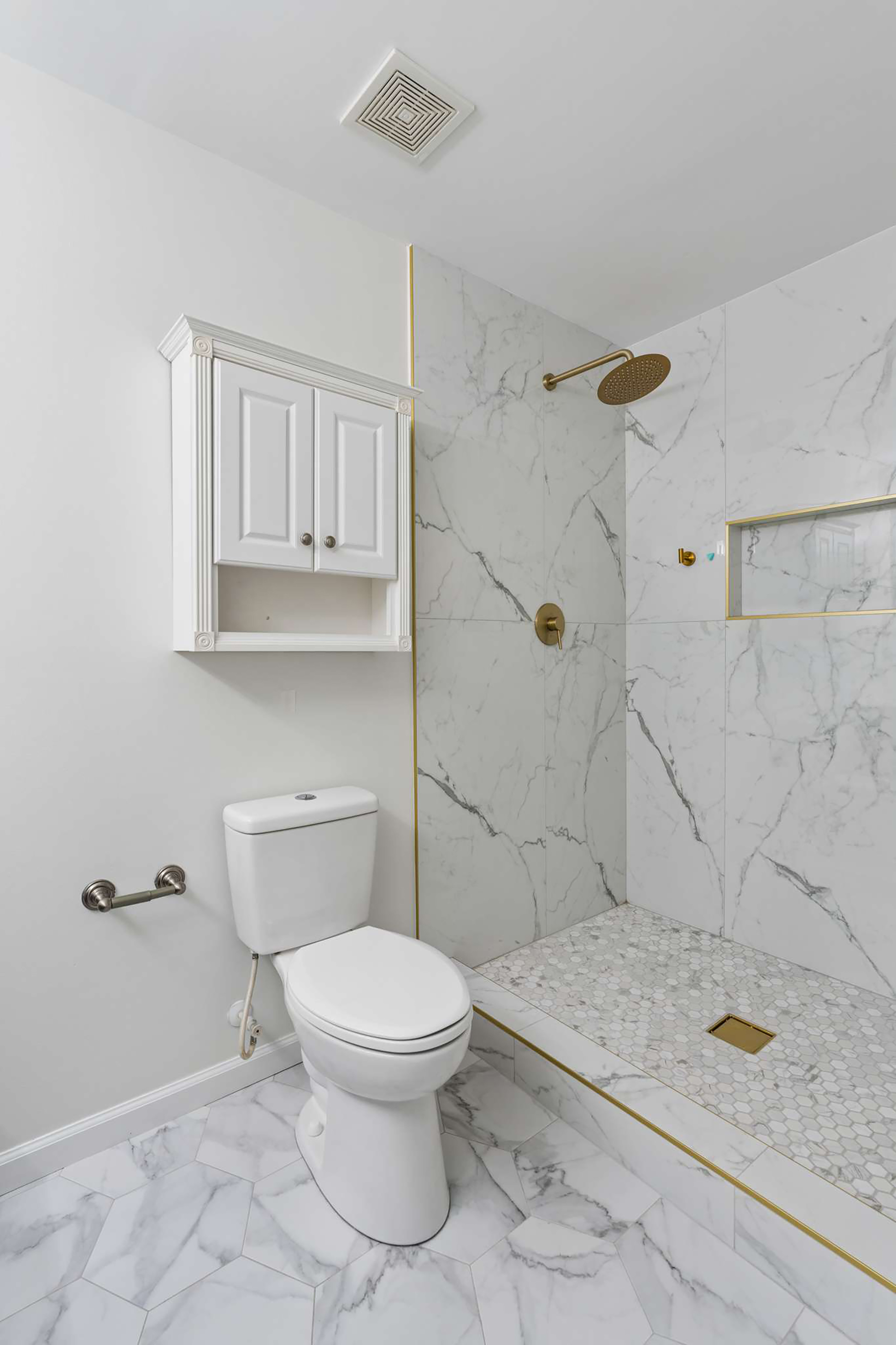  Beautifully Renovated Townhome in the Gated Liberty Park Community - 物件實景