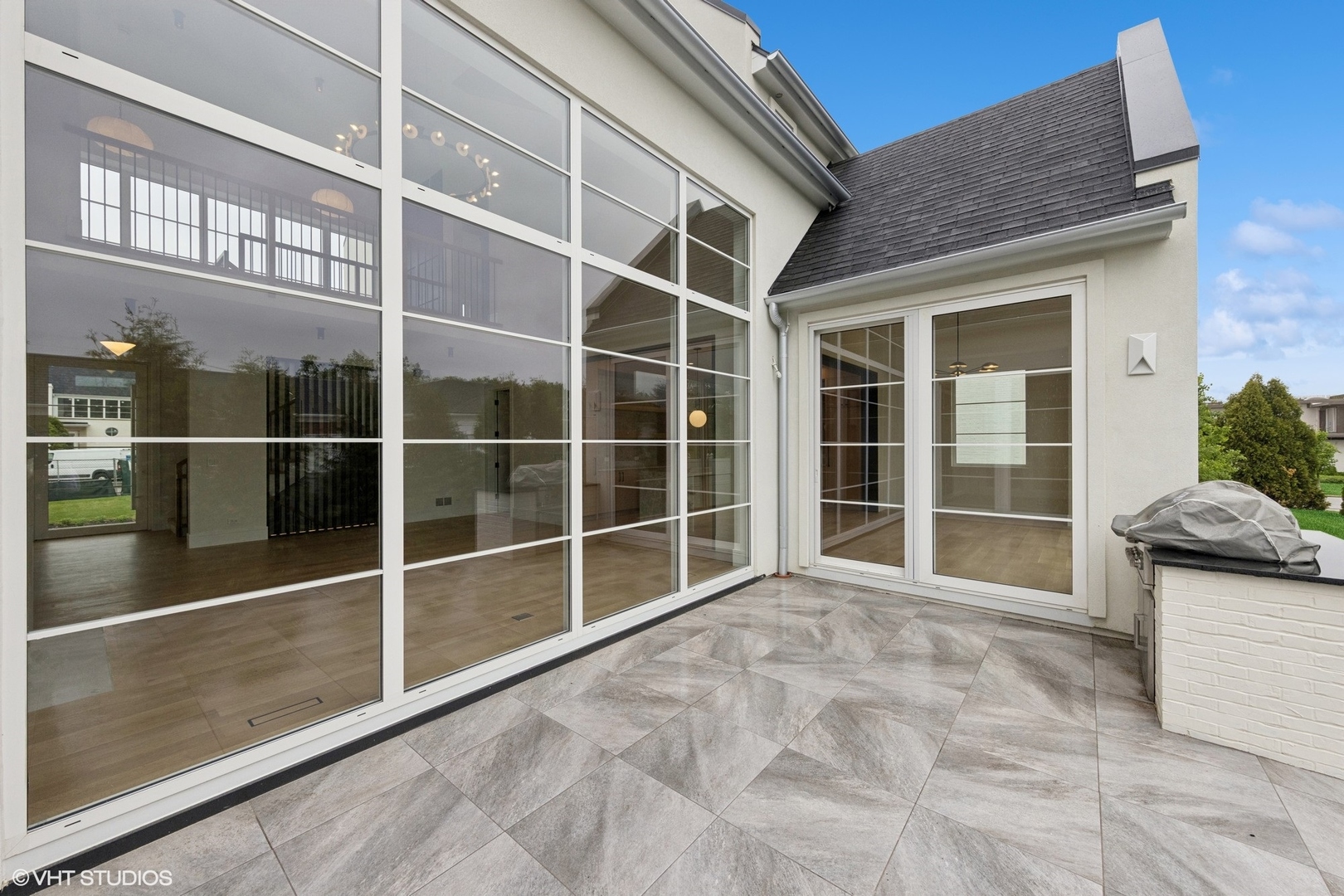 Hinsdale, Illinois, 60521, United States, 5 Bedrooms Bedrooms, ,6 BathroomsBathrooms,Residential,For Sale,1826886