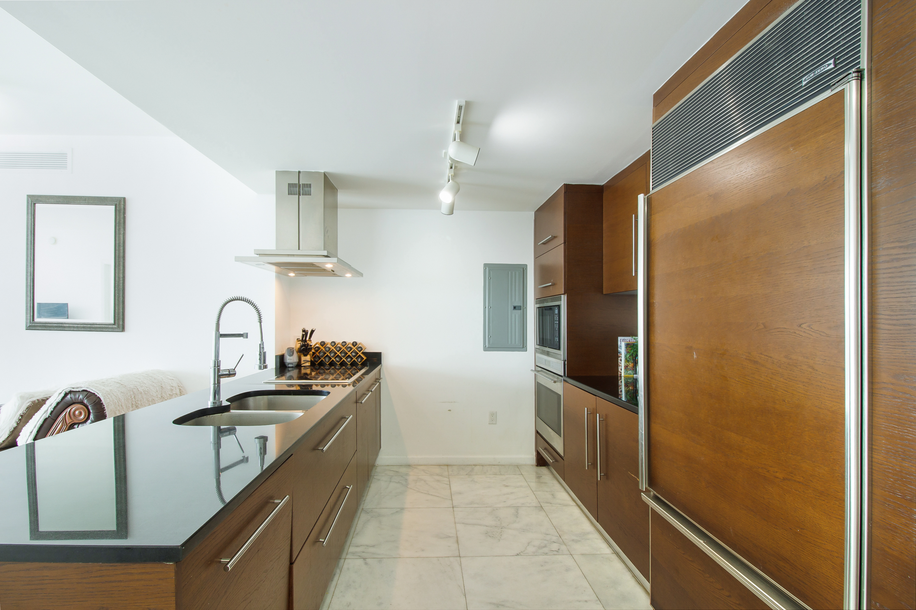 495 Brickell Ave, Miami, FL, 33131 - 物件實景
