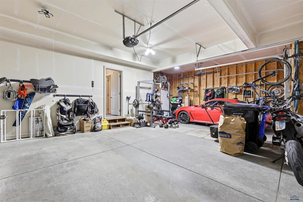 Rapid City, South Dakota, 57703, United States, 4 Bedrooms Bedrooms, ,3 BathroomsBathrooms,Residential,For Sale,2048650
