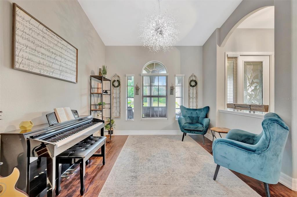 Bradenton, Florida, 34212, United States, 3 Bedrooms Bedrooms, ,4 BathroomsBathrooms,Residential,For Sale,1910869