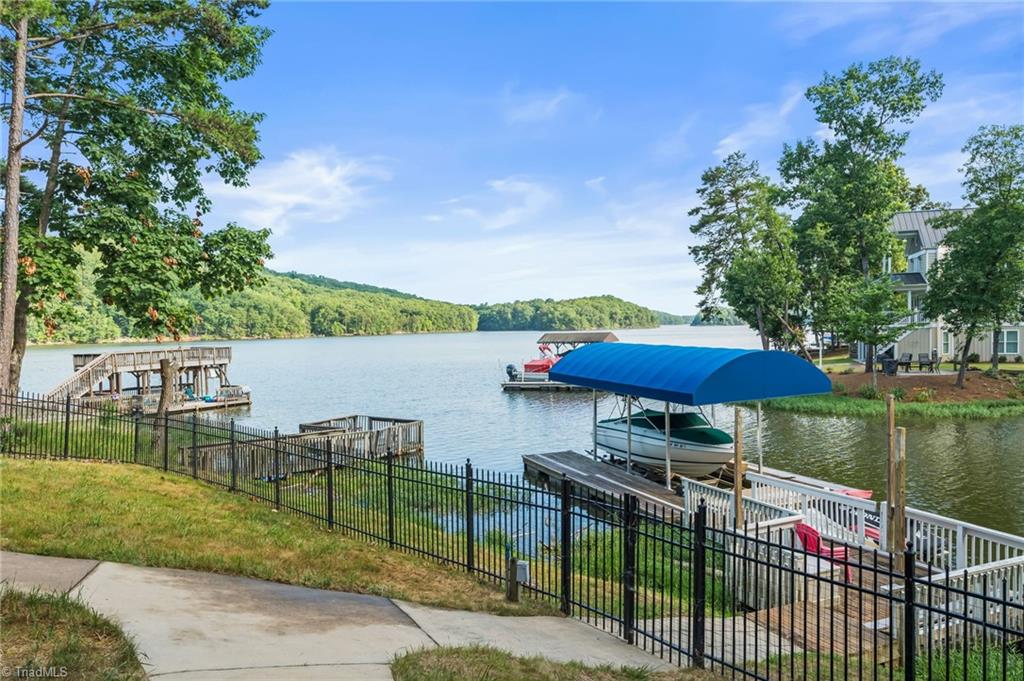 New London, North Carolina, 28127, United States, 3 Bedrooms Bedrooms, ,2 BathroomsBathrooms,Residential,For Sale,1991438