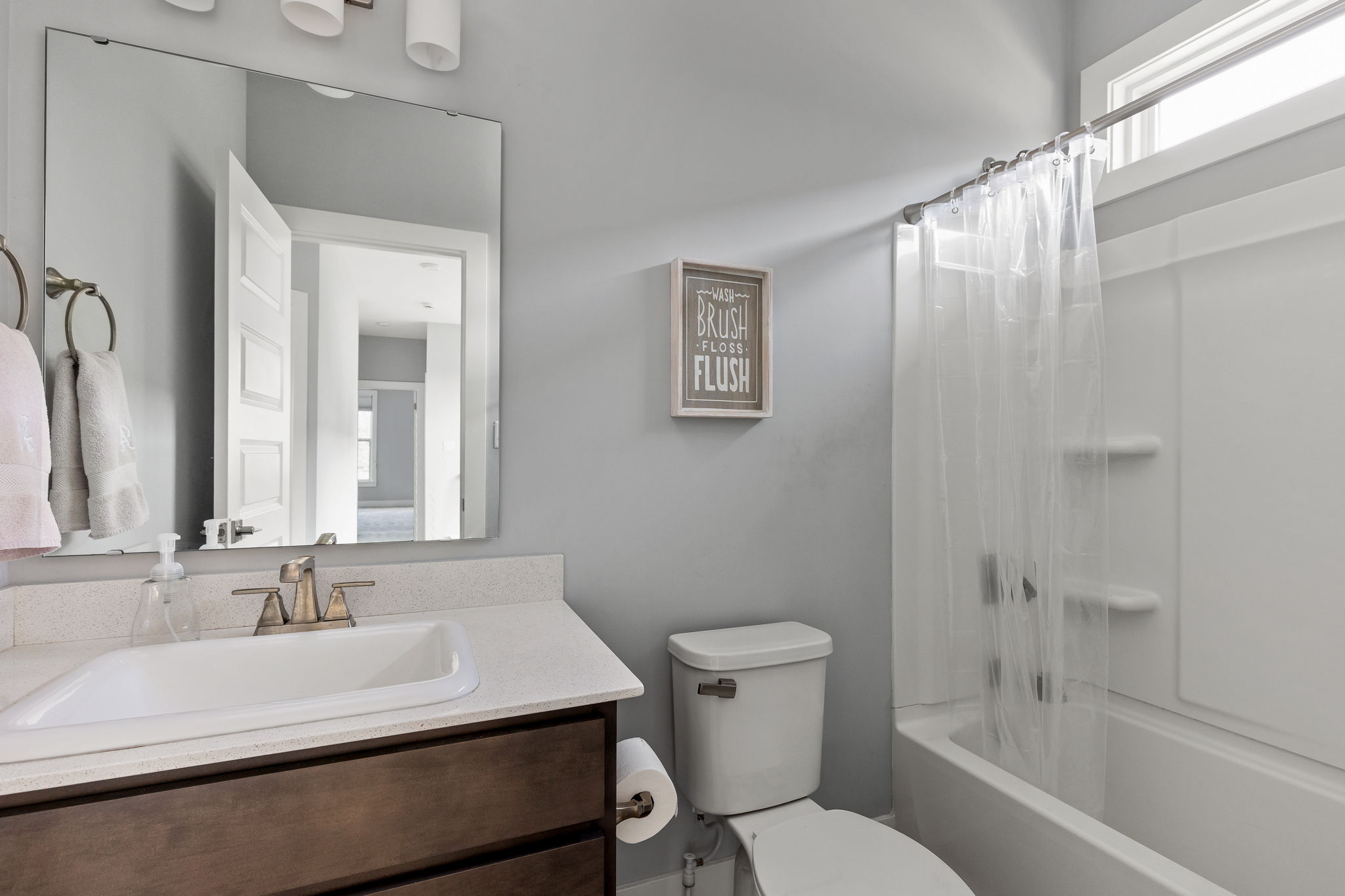  Classic Zionsville 4 Bedroom  Home Filled with Natural Light - 物件實景