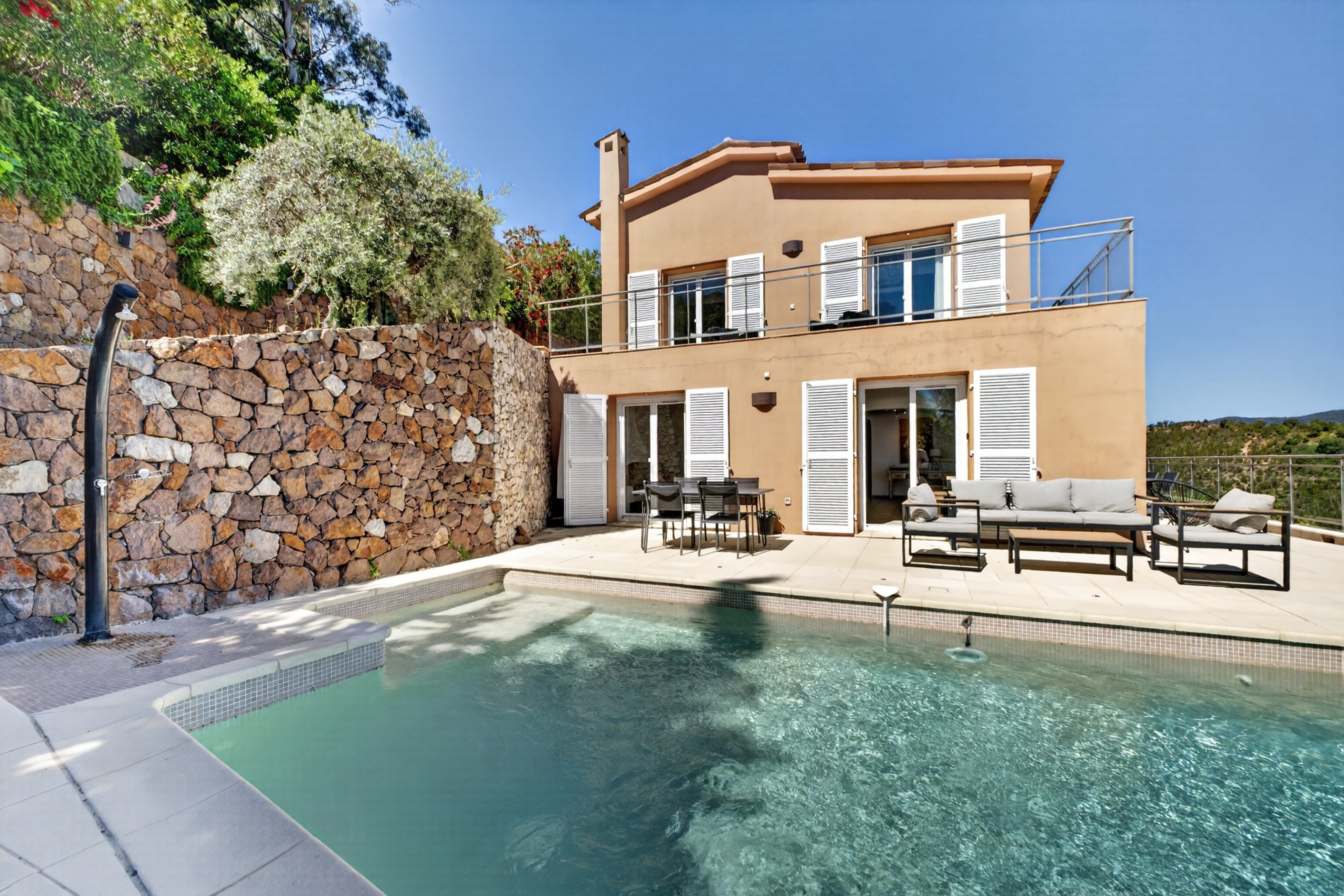  Théoule-sur-Mer Contemporary villa with panoramic sea views in a gated resident… - 物件實景