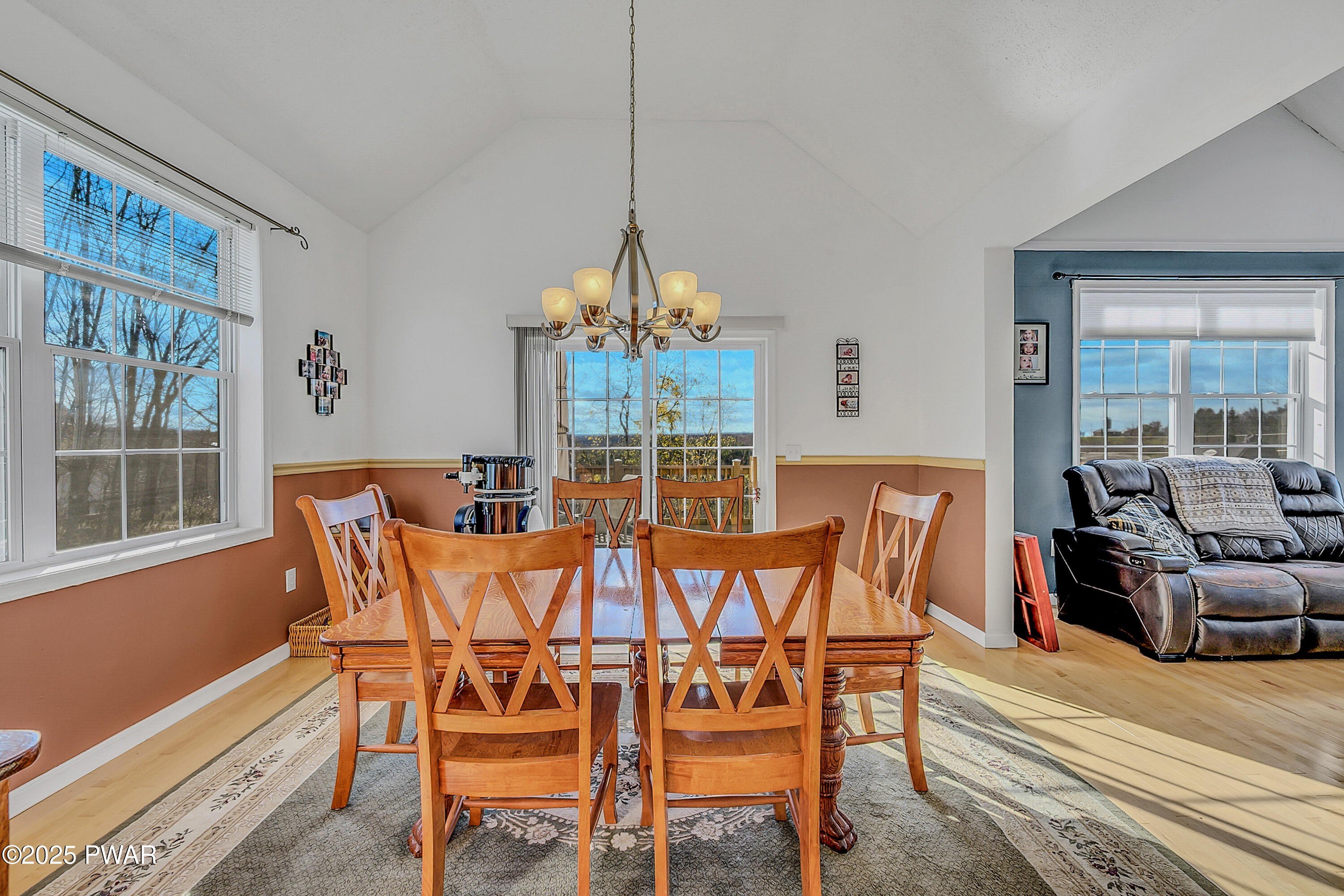 Moscow, Pennsylvania, 18444, United States, 4 Bedrooms Bedrooms, ,3 BathroomsBathrooms,Residential,For Sale,1987034