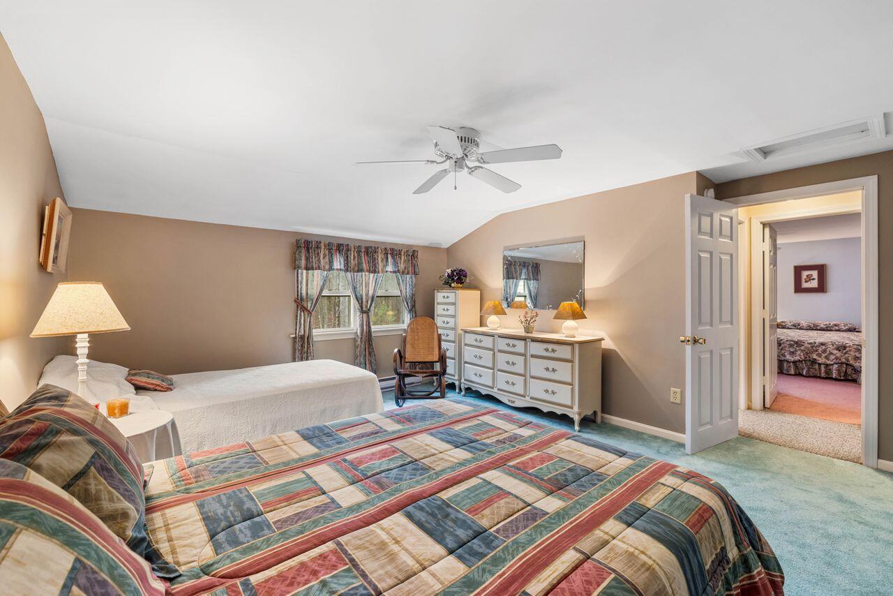 Kennebunk, Maine, 04043, United States, 4 Bedrooms Bedrooms, ,3 BathroomsBathrooms,Residential,For Sale,1989009