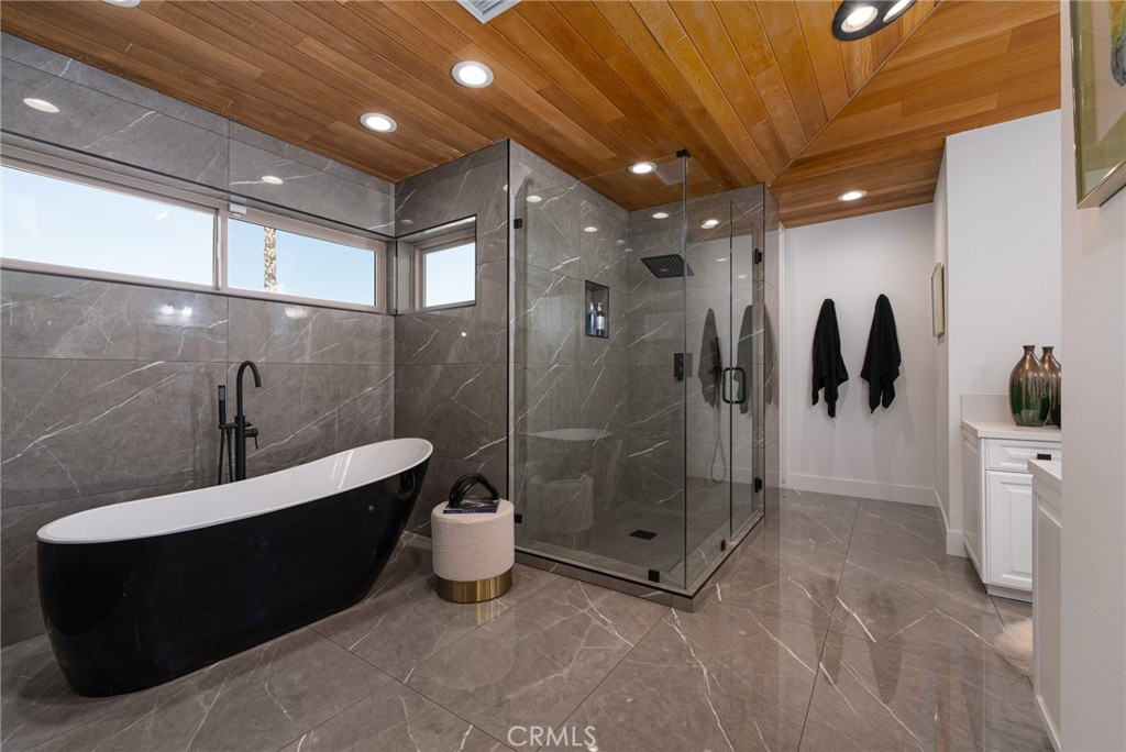 Rancho Mirage, California, 92270, United States, 3 Bedrooms Bedrooms, ,4 BathroomsBathrooms,Residential,For Sale,2002255