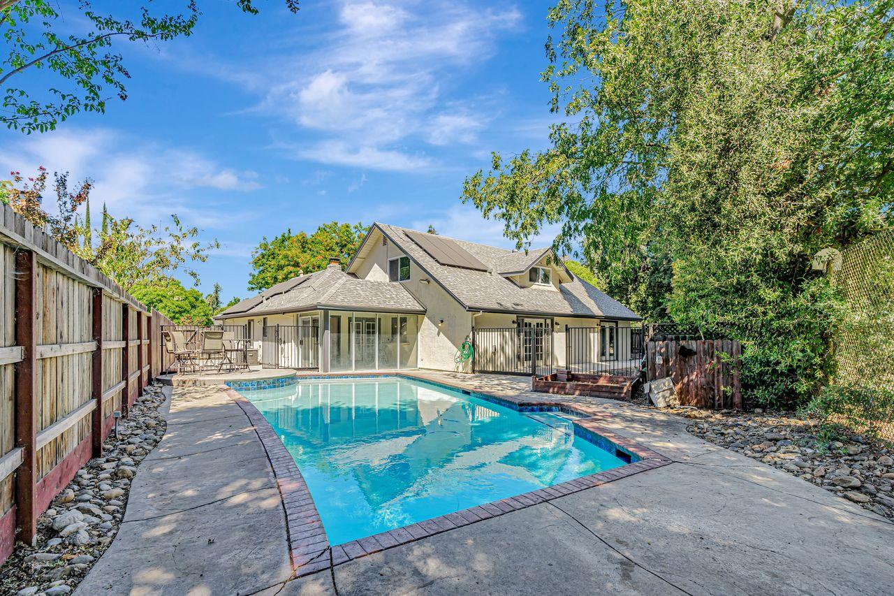 Stockton, California, 95207, United States, 5 Bedrooms Bedrooms, ,4 BathroomsBathrooms,Residential,For Sale,1939520