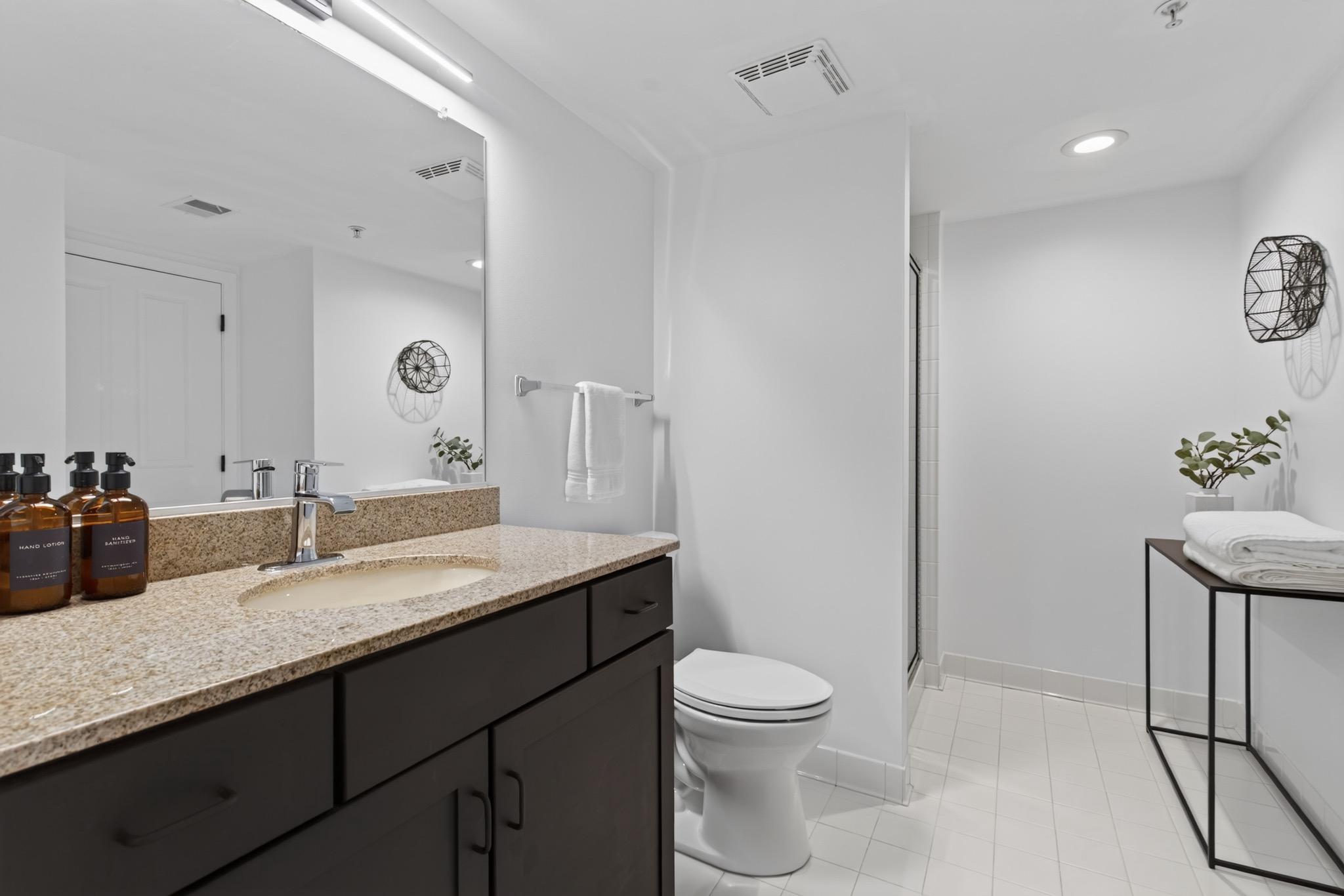  2220 Fairfax Drive, Arlington, VA, 22201 - 物件實景
