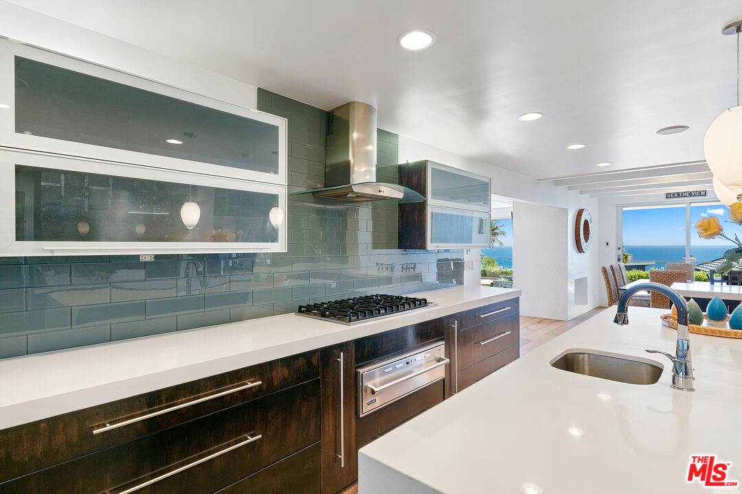 Malibu, California, 90265, United States, 3 Bedrooms Bedrooms, ,4 BathroomsBathrooms,Residential,For Sale,1807694