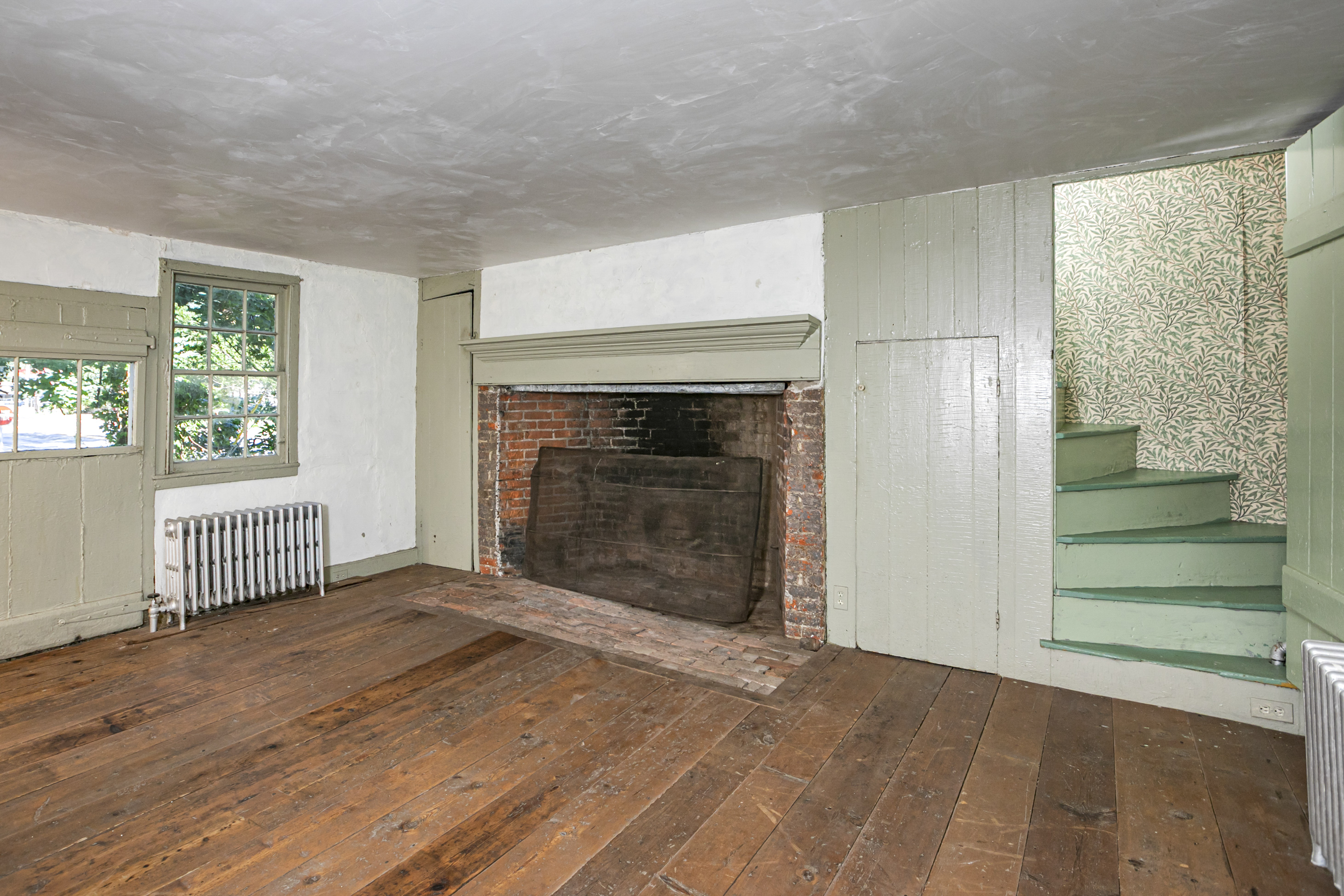  An Early American Treasure on a Lovely Lot with a Barn - 物件實景