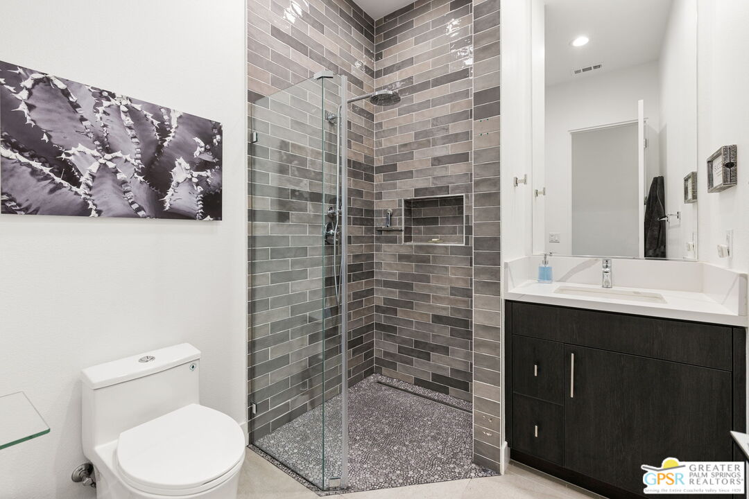 Palm Springs, California, 92262, United States, 3 Bedrooms Bedrooms, ,3 BathroomsBathrooms,Residential,For Sale,1903591