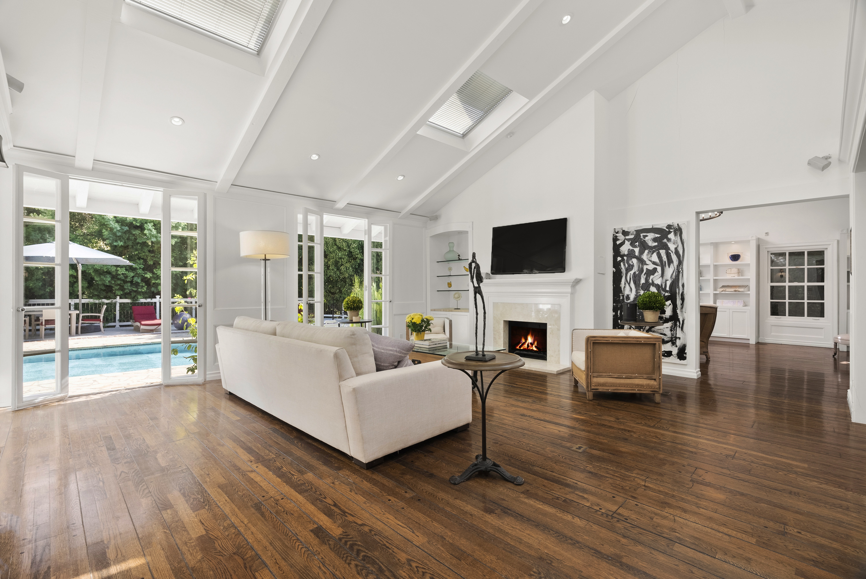  2761 Hutton Dr - 物件實景