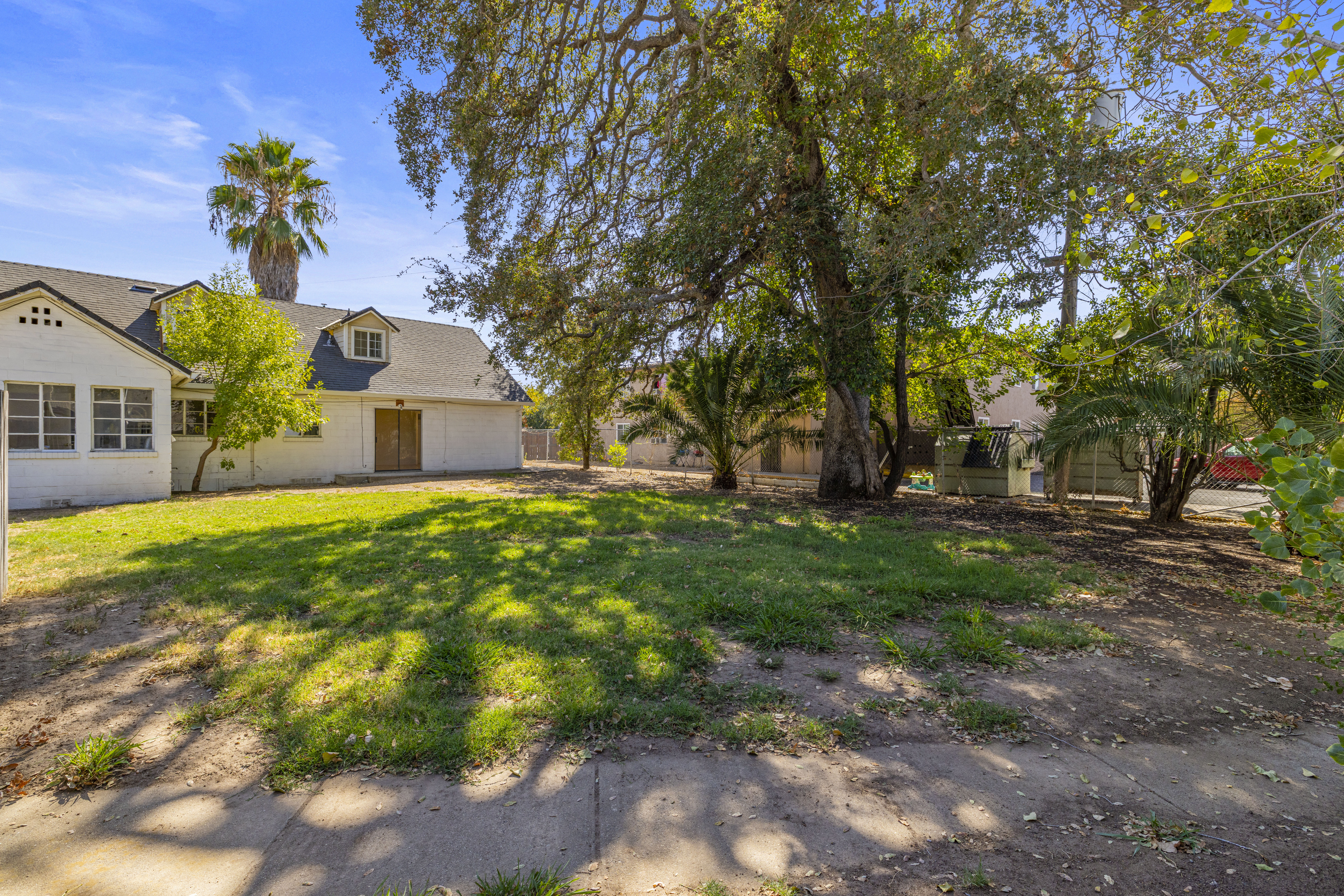  1241 Arcade Boulevard, Sacramento, CA 95815 - 物件實景