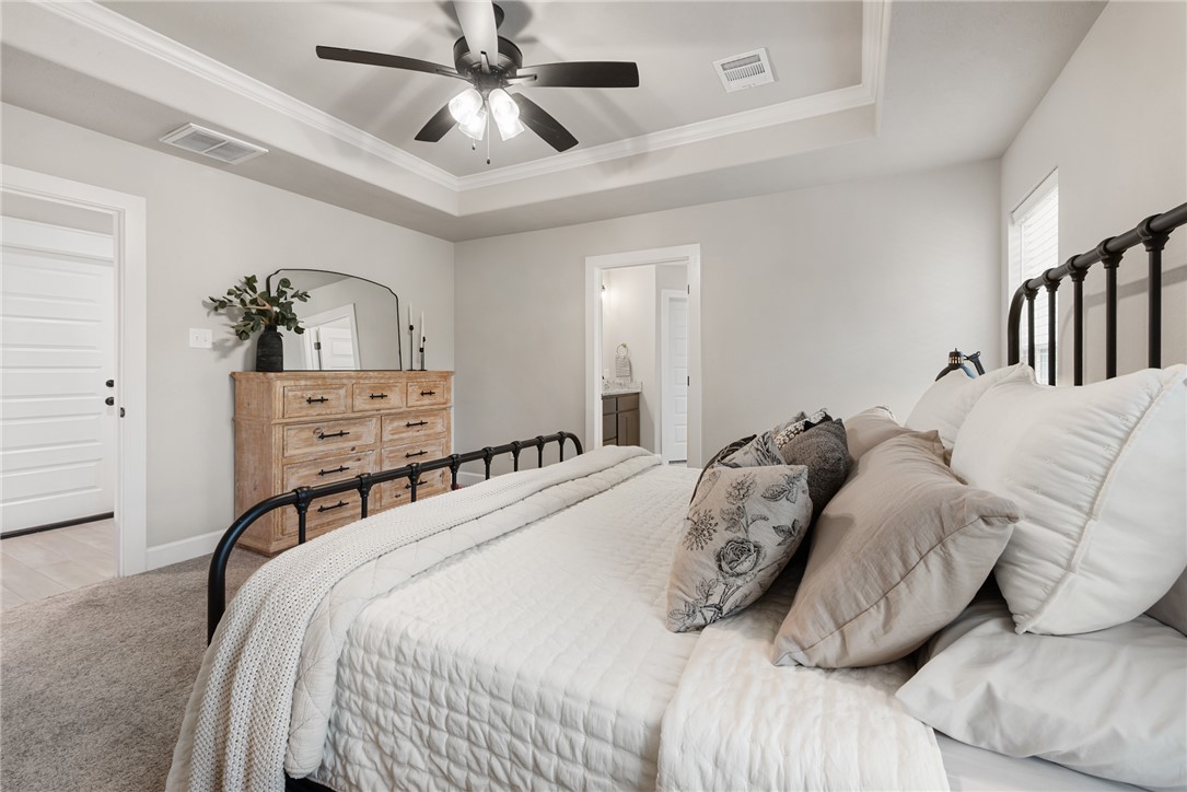 College Station, Texas, 77845, United States, 4 Bedrooms Bedrooms, ,3 BathroomsBathrooms,Residential,For Sale,1976837