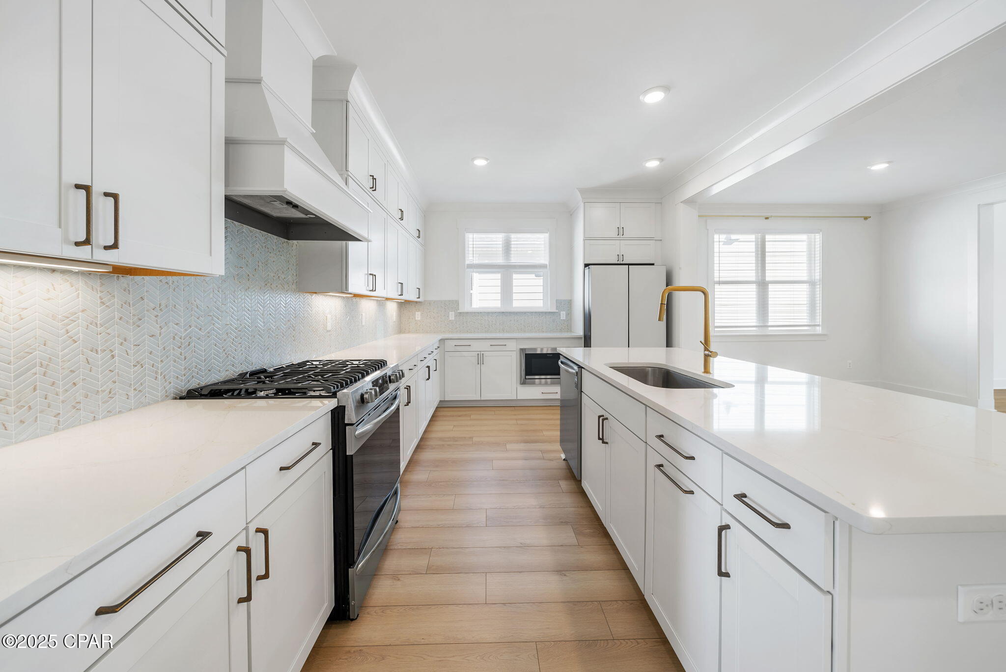 Panama City, Florida, 32405, United States, 4 Bedrooms Bedrooms, ,3 BathroomsBathrooms,Residential,For Sale,1991191