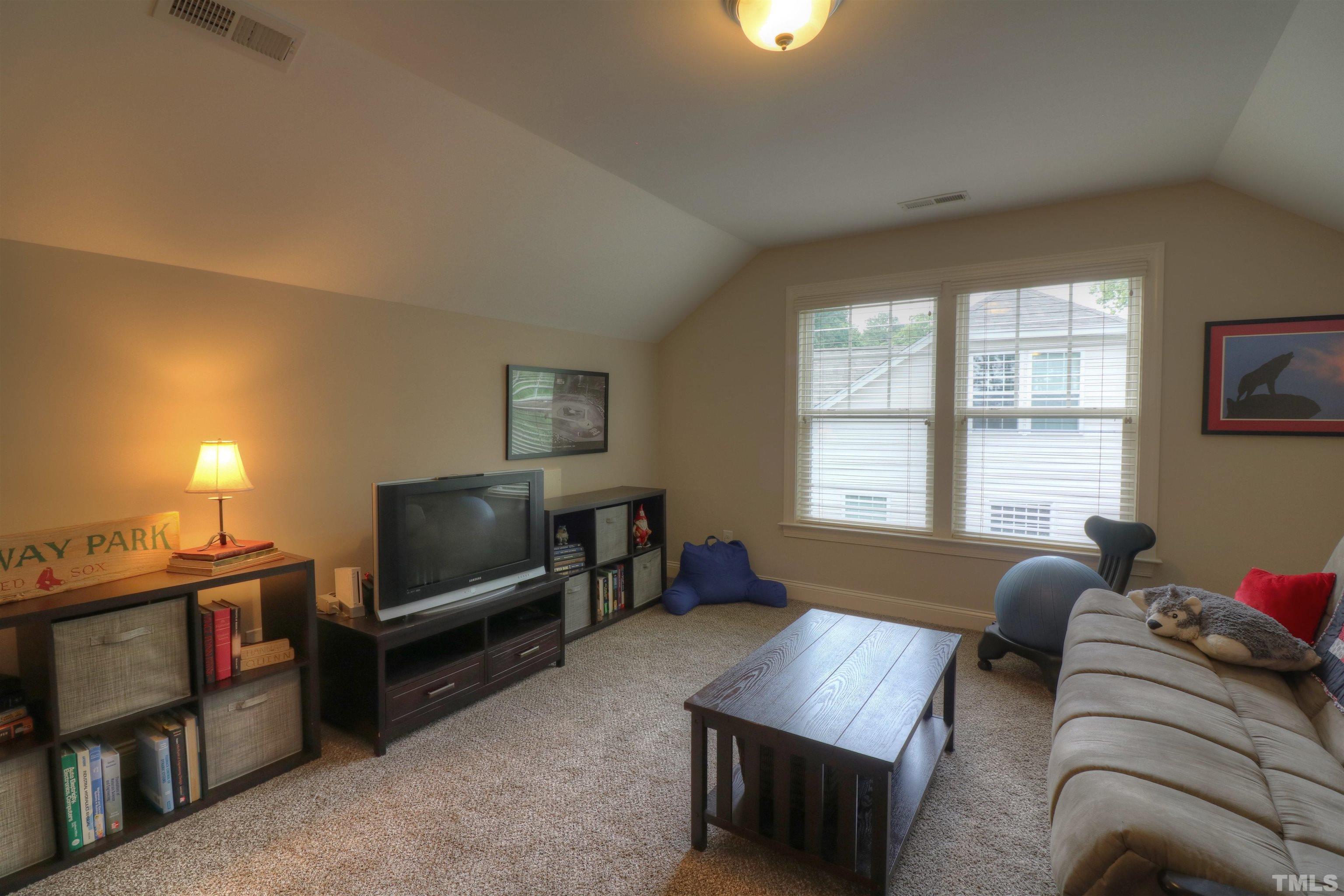 940 Pirouette Court, Raleigh, North Carolina, 27606, United States, 4 Bedrooms Bedrooms, ,4 BathroomsBathrooms,Residential,For Sale,940 Pirouette Court,1624590