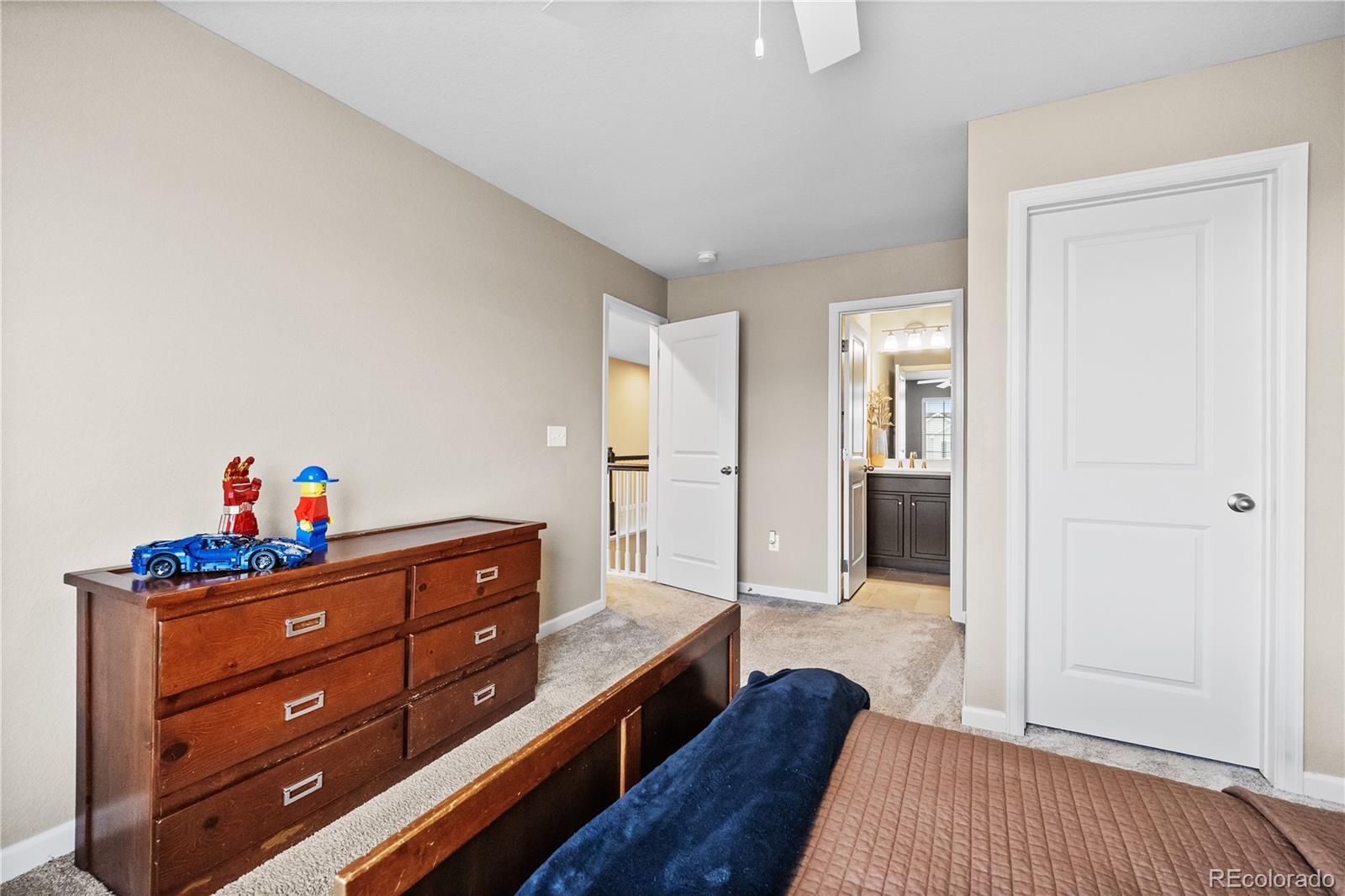 Aurora, Colorado, 80016, United States, 5 Bedrooms Bedrooms, ,5 BathroomsBathrooms,Residential,For Sale,2003486